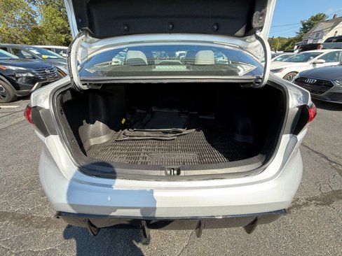 Used 2024 Toyota Corolla SE image 13