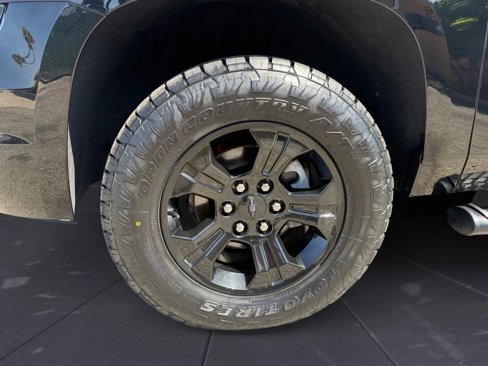 Used 2017 Chevrolet Tahoe LT w/ Z71 Midnight Edition image 35