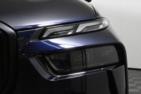 New 2026 BMW X7 xDrive40i w/ M Sport Package image 11