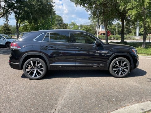 New 2026 Volkswagen Atlas Cross Sport SEL Premium R-Line image 2