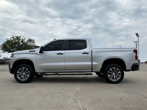 Used 2021 Chevrolet Silverado 1500 LT Trail Boss w/ Convenience Package II image 2