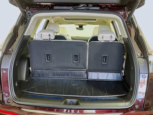 Used 2024 Buick Enclave Avenir w/ Avenir Technology Package image 26