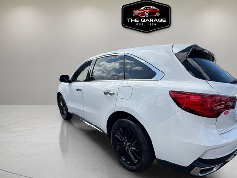 Used 2020 Acura MDX SH-AWD w/Technology Pkg image 2
