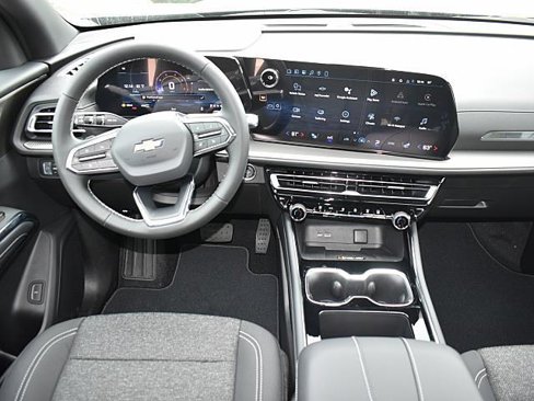 New 2026 Chevrolet Traverse LT image 11