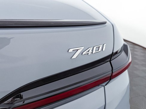 New 2026 BMW 740i xDrive image 6