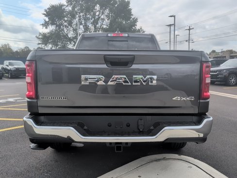 New 2025 RAM 1500 4x4 Crew Cab image 6