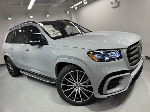 New 2026 Mercedes-Benz GLS 580 4MATIC image 8