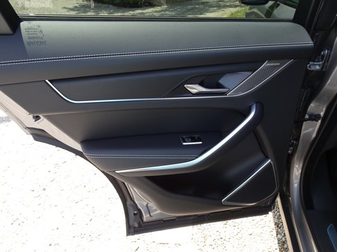 New 2026 Jaguar F-PACE R-Dynamic S image 23