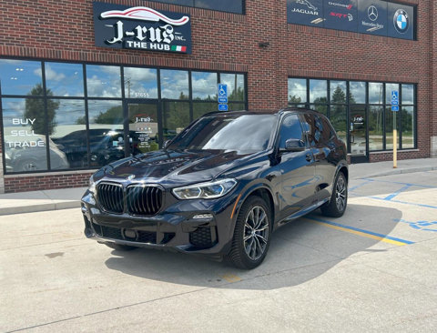 Used 2021 BMW X5 M50i w/ Executive Package image 2