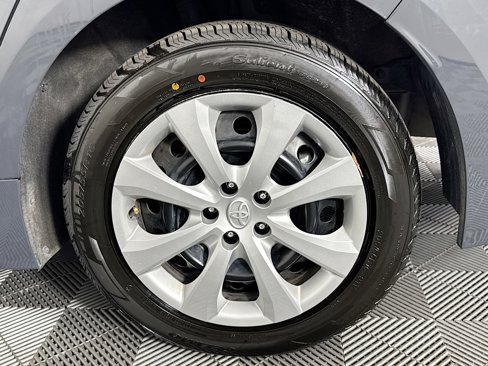 Used 2025 Toyota Corolla LE image 35