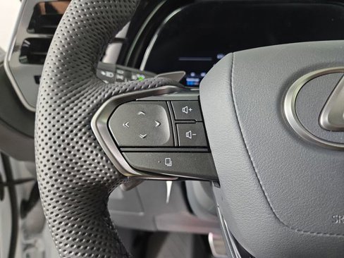 New 2026 Lexus TX 500h AWD image 22
