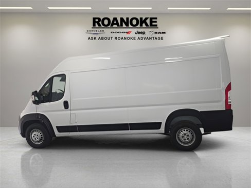Used 2025 RAM ProMaster 2500 w/ Convenience Group image 12