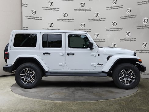 New 2025 Jeep Wrangler Sahara image 6