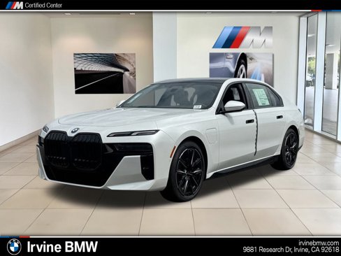 New 2026 BMW 750e xDrive image 1