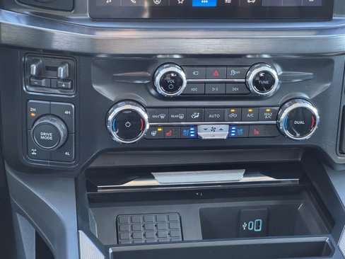New 2025 Ford F250 Lariat w/ Lariat Ultimate Package image 24