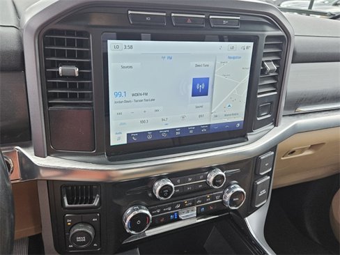 Used 2023 Ford F150 Lariat image 19