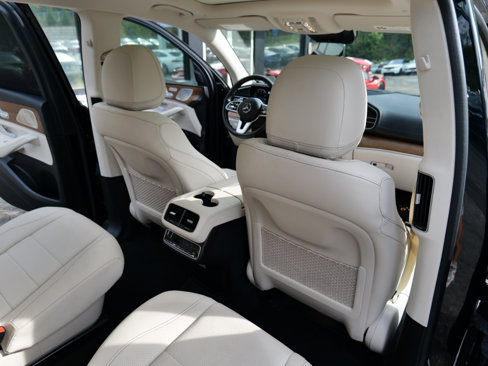 Used 2022 Mercedes-Benz GLS 450 4MATIC image 46