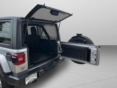 Used 2019 Jeep Wrangler Unlimited Sahara w/ Safety Group image 9