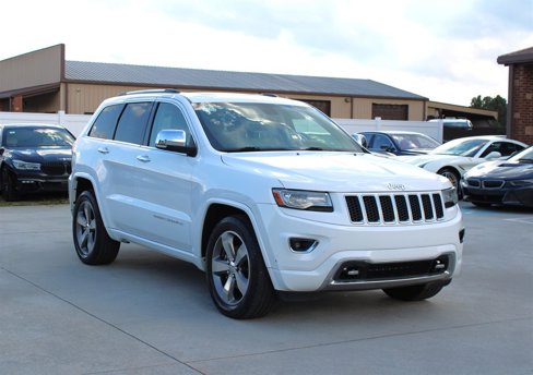 Used 2014 Jeep Grand Cherokee Overland w/ Trailer Tow Group IV image 9