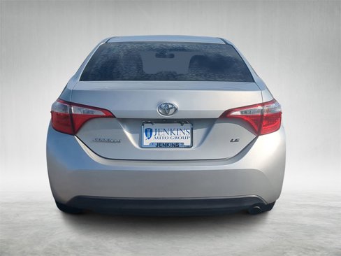 Used 2015 Toyota Corolla LE image 5