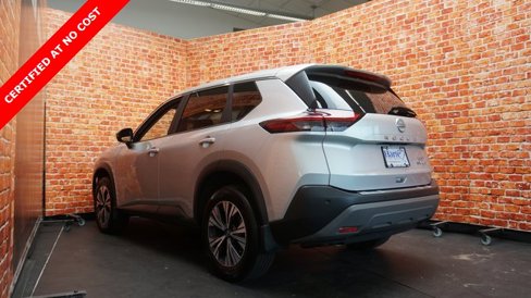 Used 2023 Nissan Rogue SV image 5