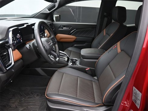 Used 2024 GMC Canyon AT4 w/ AT4 Premium Package image 10