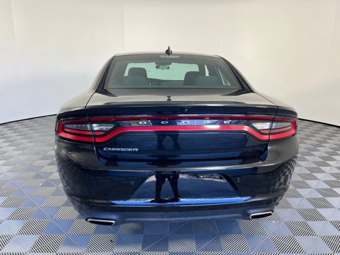 Used 2023 Dodge Charger SXT image 4