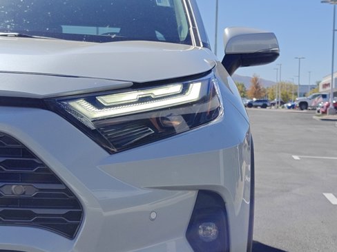 Used 2025 Toyota RAV4 Limited image 32