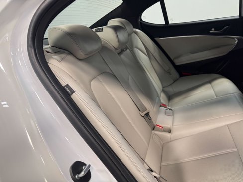 Used 2025 Genesis G70 2.5T image 68