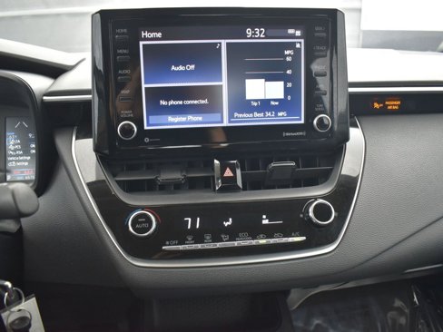 Used 2022 Toyota Corolla LE image 13