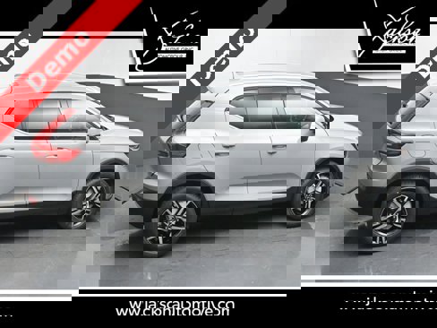 New 2025 Volvo XC40 B5 Core image 50