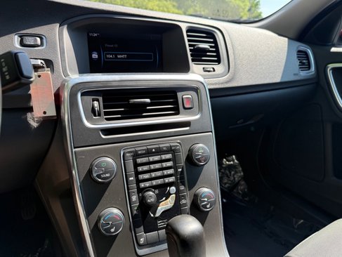 Used 2012 Volvo S60 T5 w/ Climate Pkg image 37