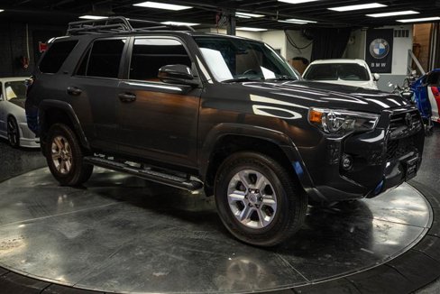 Used 2024 Toyota 4Runner SR5 image 5