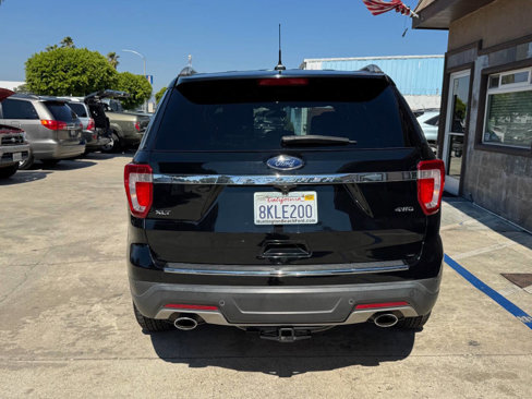 Used 2018 Ford Explorer XLT w/ Equipment Group 202A image 9