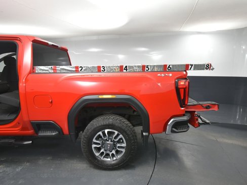Used 2024 GMC Sierra 2500 SLE image 35