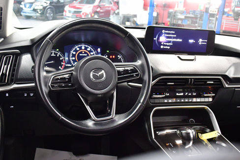 Used 2024 MAZDA CX-90 3.3 Turbo w/ Select Package image 10