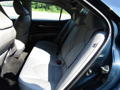 Used 2020 Toyota Camry SE image 28