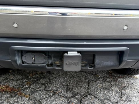 Used 2013 Jeep Grand Cherokee Limited w/ Trailer Tow Group IV image 19