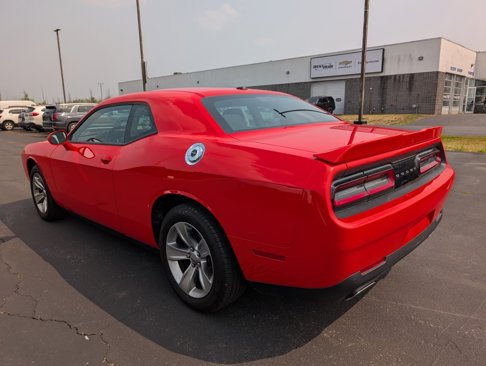 Used 2021 Dodge Challenger SXT w/ Driver Convenience Group image 5