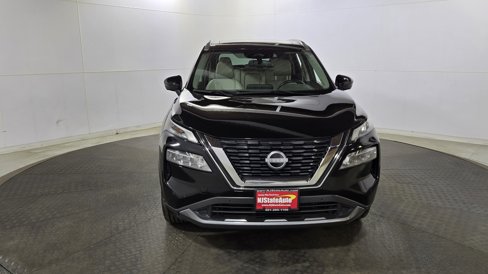 Used 2023 Nissan Rogue SL w/ SL Premium Package image 2