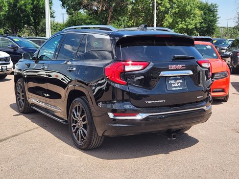 Used 2023 GMC Terrain Denali w/ Black Diamond Edition image 7