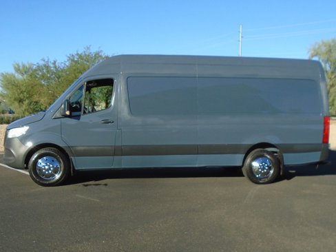 Used 2019 Mercedes-Benz Sprinter 170 image 2