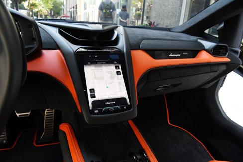 Used 2025 Lamborghini Revuelto image 16