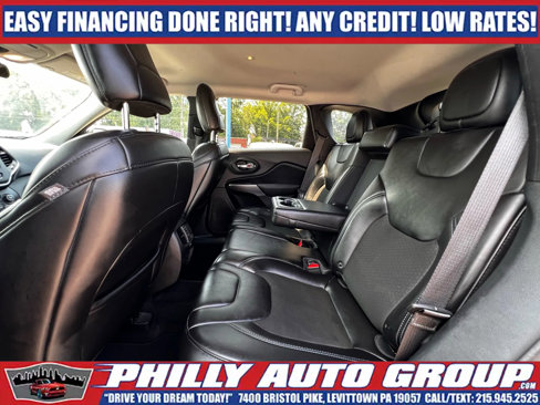Used 2019 Jeep Cherokee Latitude Plus image 19