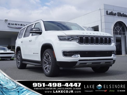 Used 2024 Jeep Wagoneer Series II w/ Flexible Seating Group image 1
