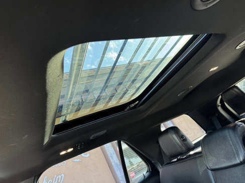 Used 2018 Ford Explorer XLT w/ Equipment Group 202A image 20