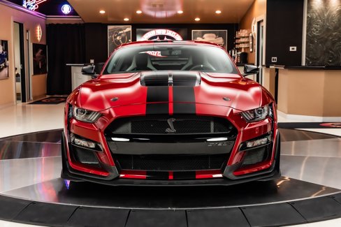 Used 2021 Ford Mustang Shelby GT500 w/ Carbon Fiber Track Pack image 7