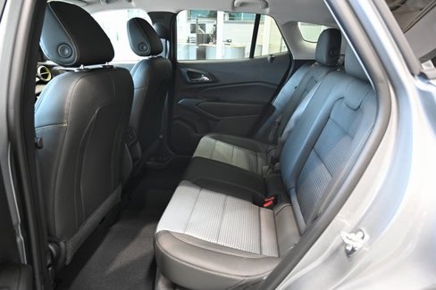 New 2025 Chevrolet Trax LT image 11
