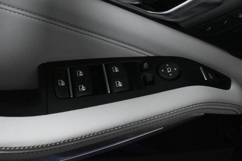 New 2026 BMW X5 M60i w/ Climate Comfort Package image 32