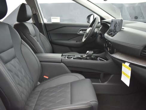 New 2026 Nissan Rogue Platinum image 23